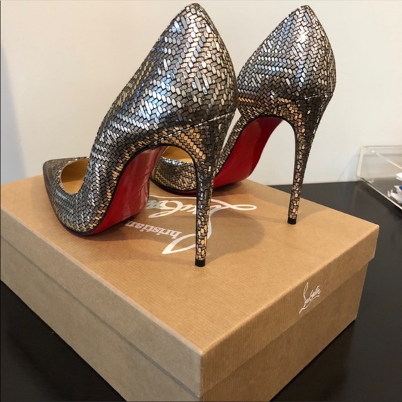 Amazing pair of shoes .. beautiful - Picture 3 of 4